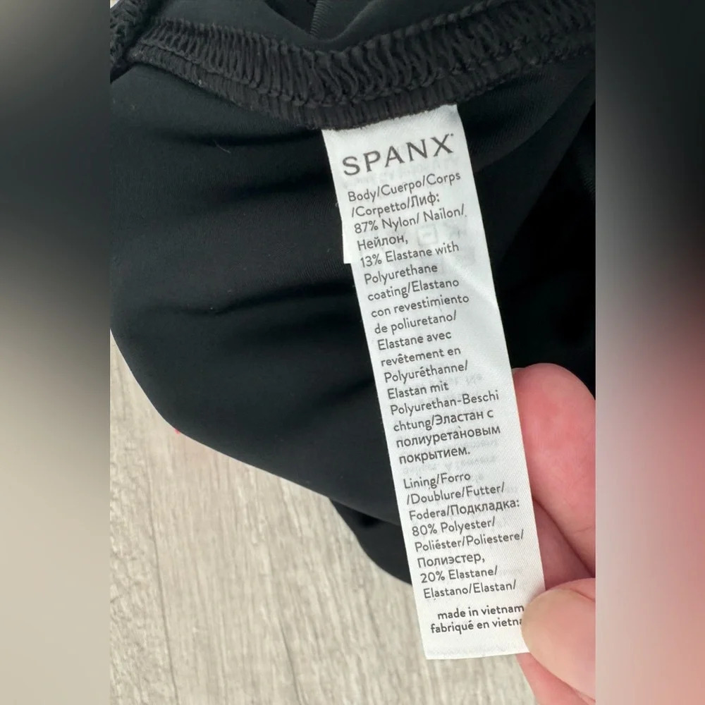 Spanx Faux Leather Camo Leggings Sporty Gorp Rock Streetwear Shaping NWT Small - Picture 6 of 10